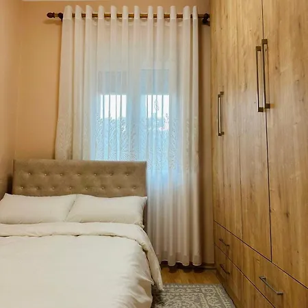 The Rest Nest Apartman Tirana